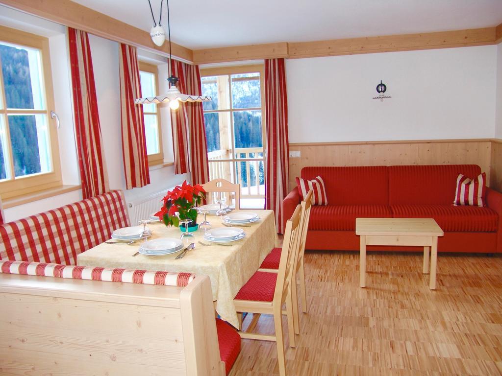 Apartments Serghela San Cassiano  Kamer foto