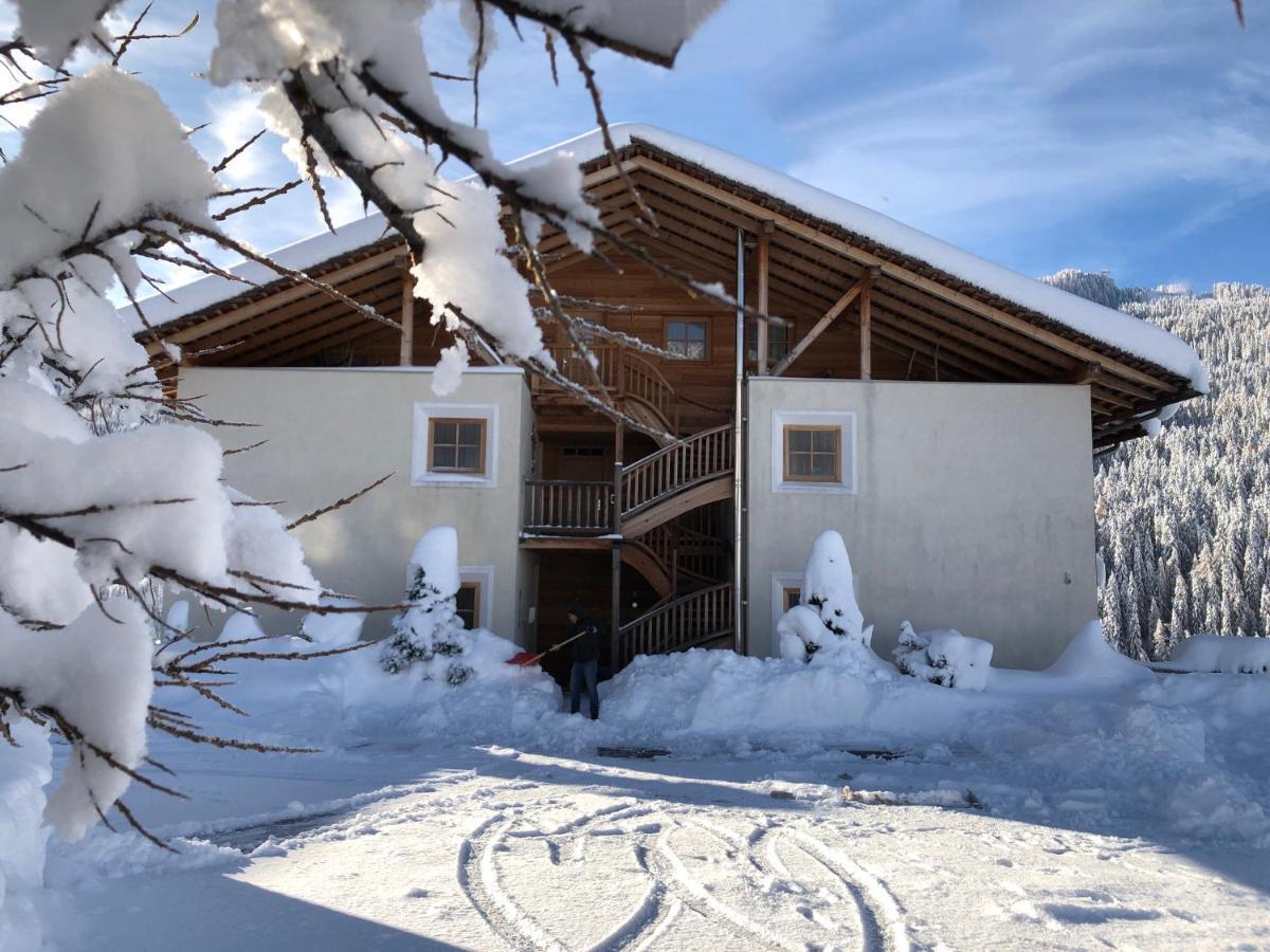 Apartments Serghela San Cassiano  Buitenkant foto